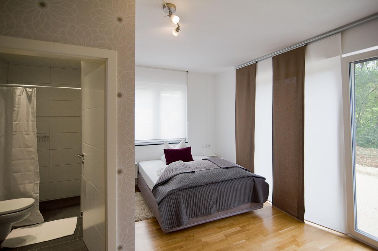 Hotel Apartment Am Arbach Eningen unter Achalm Bilik gambar